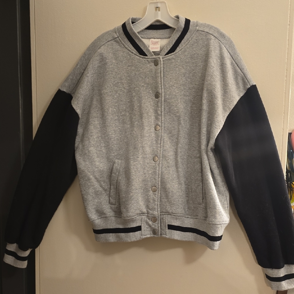 No Boundaries Gray and Black Jacket. Barely Worn.